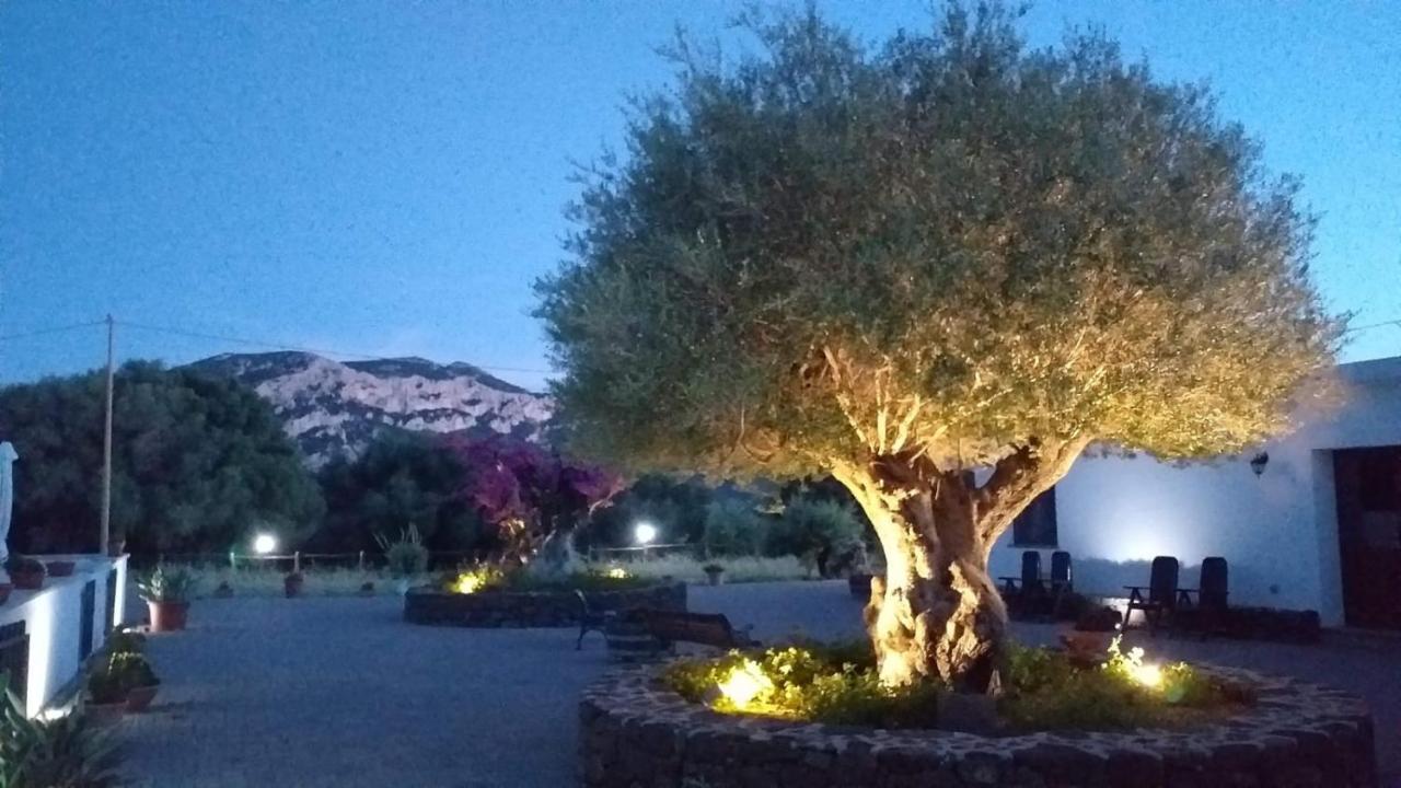 Vistamare Villa Orosei Exteriör bild
