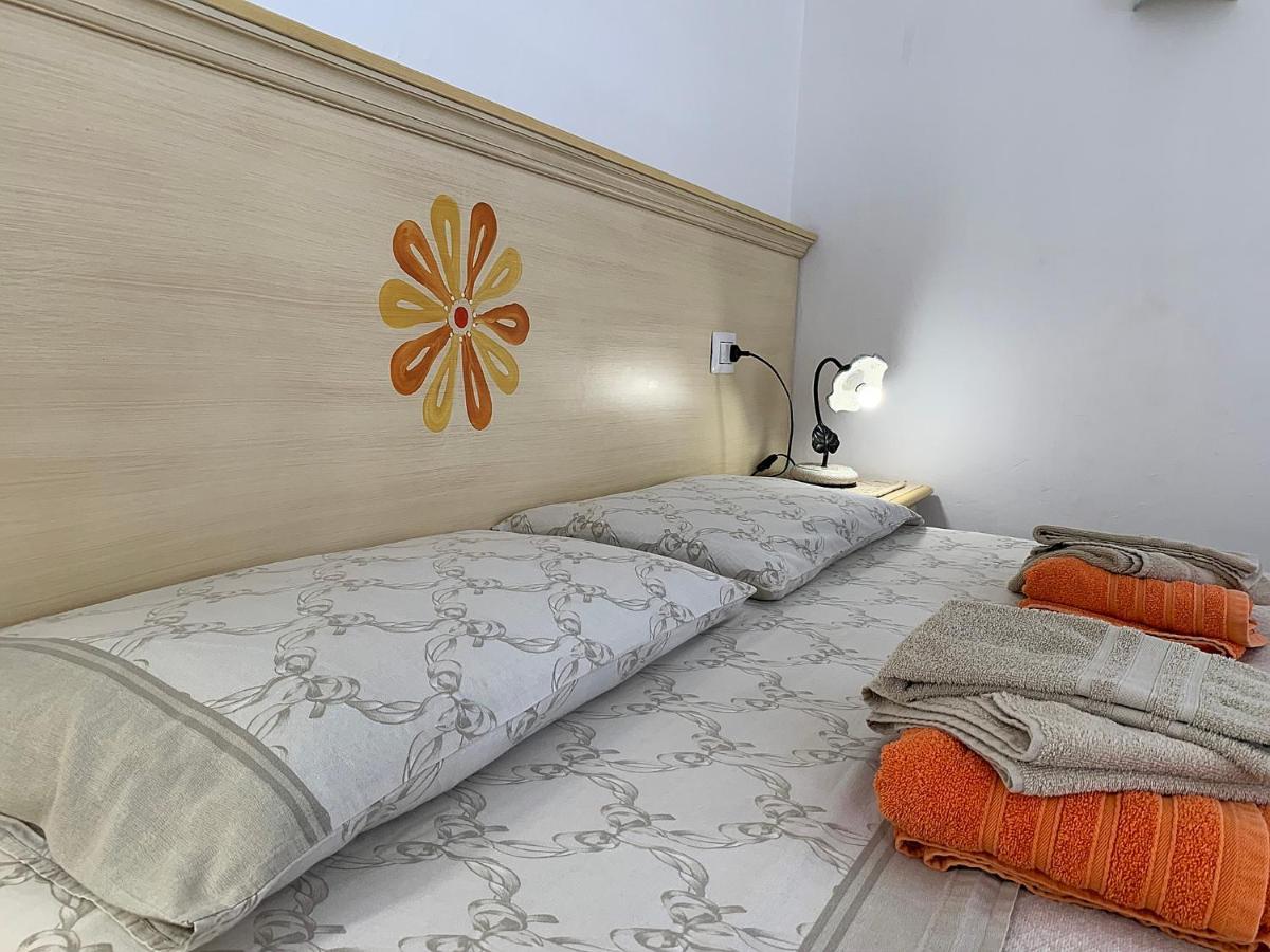 Vistamare Villa Orosei Exteriör bild